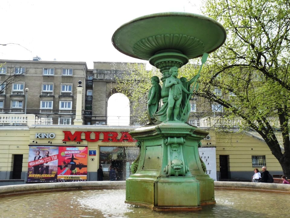 Muranów - wędrująca fontanna Grotowskiego
